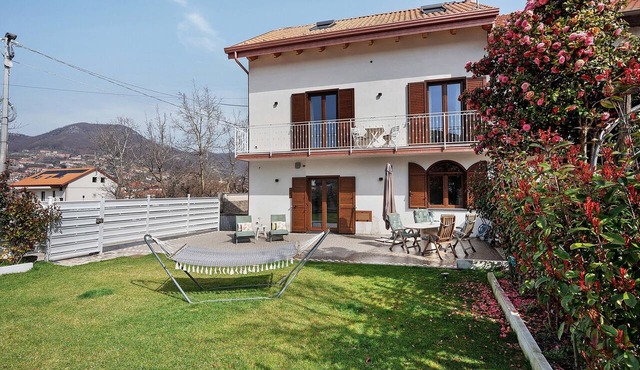 Apartment 'Principe Di Agerola' with Private Terrace, Garden and Wi-Fi