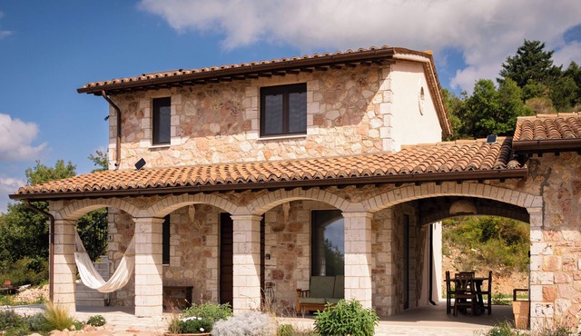 Apartment Terra, Agriturismo panoramic view in the woods in the center of Umbria