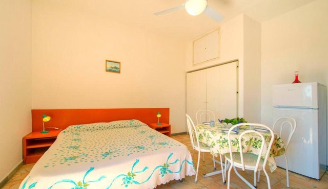 Apartment 'Vista Capri' with Sea View, Private Terrace and Wi-Fi