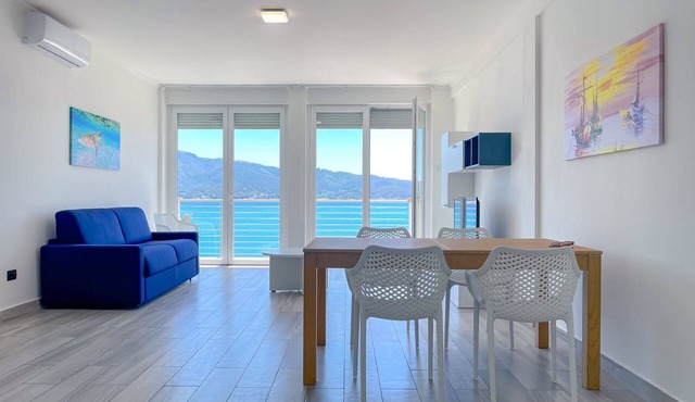 APPARTAMENTO FRONTE MARE N. 20 - FRONTE MARE N.20