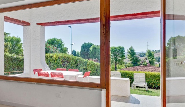 Appealing Holiday Home with Garden Fireplace and Parking