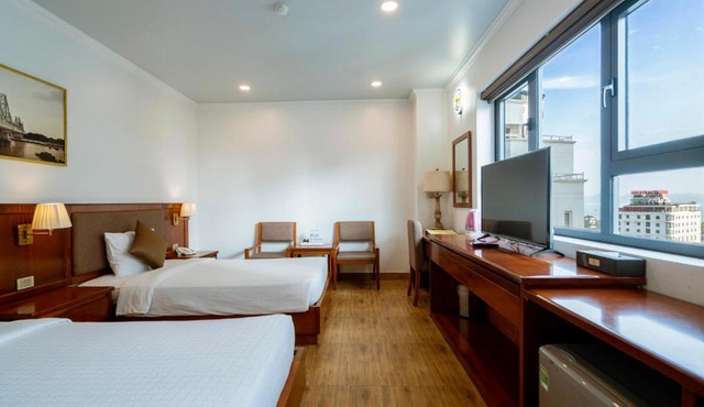 Au Lac Ha Long Hotel
