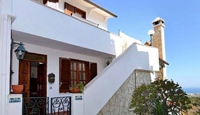 Beautiful apartment for 5 guests with A/C, WIFI, TV and terrace