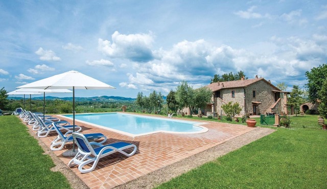 Beautiful apartment in Cinigiano GR