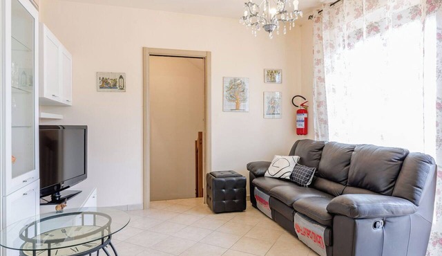 Beautiful apartment for 6 people with WIFI, terrace and panoramic view, close to Porto Recanati