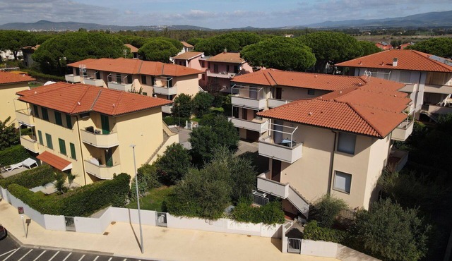 Beautiful apartment for 4 guests with TV and patio