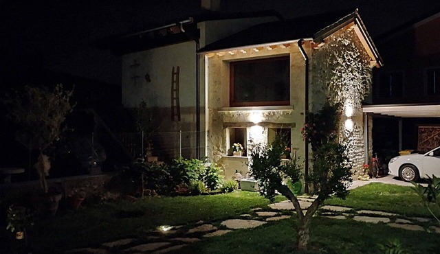 Beautiful private villa for 2 guests with WIFI, A/C and pets allowed