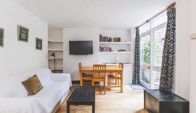 Bright Islington One Bedroom Retreat