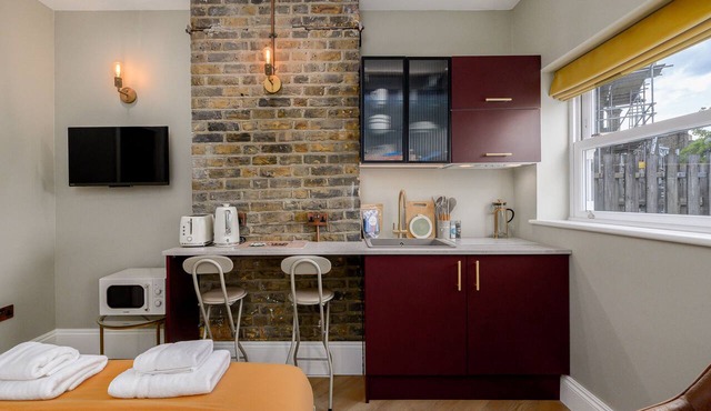 Brixton Lofts - Deluxe Studio (No.4)