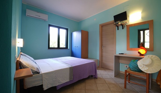 CAPO VATICANO on the sea 30 meters from the beach