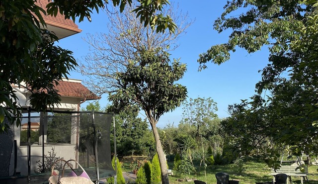 CASA ADRIANA "Apartment in villa top floor sea and mountain view"