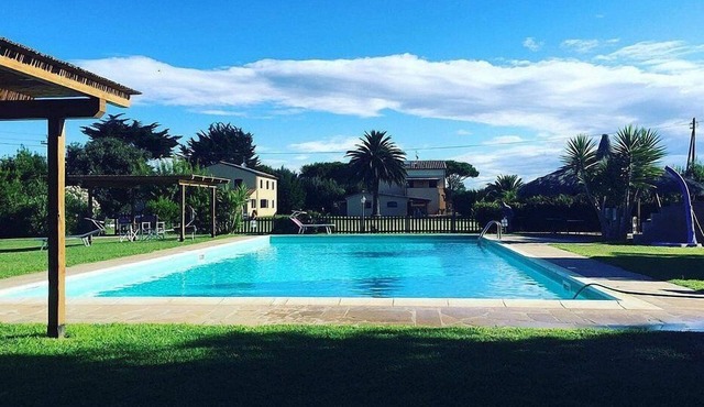 Casa Aneto B: A welcoming apartment surrounded by the greenery, with Free WI-FI.
