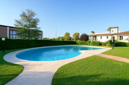 Casa Anna with Pool & Parking & 300mt from the Terme Sirmione-Lake