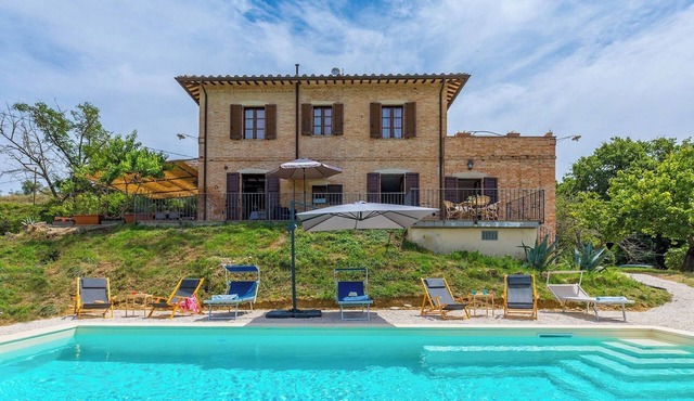 Casa Eusebia 8+2, Emma VIllas