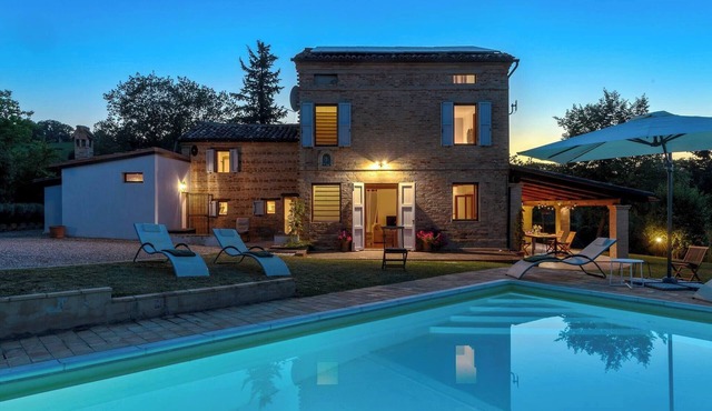 Casa Felicita 8 by Marche Holiday Villas