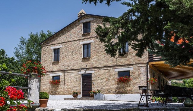 Casa Friano