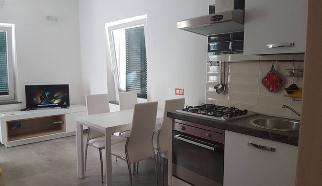 Casa nel cuore di Lacco Ameno: a piedi alle terme Negombo, mare e ristoranti