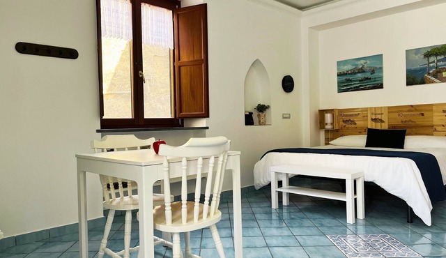 Casa Tasca, a cozy and quiet apartment with a large terrace.