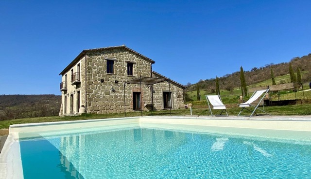 Casale Pietra, surrounded by greenery