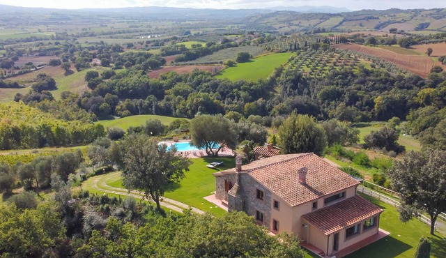Casale Ombrone 11, Emma Villas