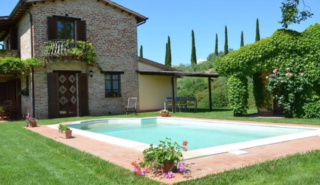 Casetta Selvella 4+1, Emma Villas