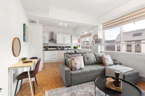 Central London Gem 2BR 2BA Near Hatton Garden