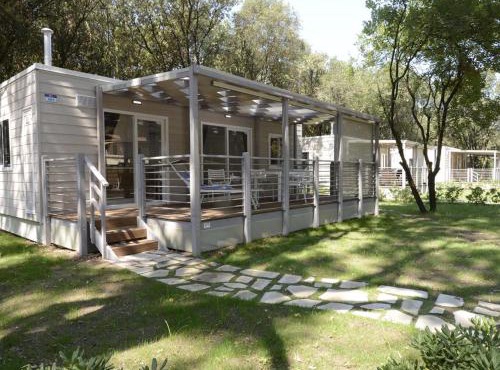 Chalet in Baia Domizia with Private Beach