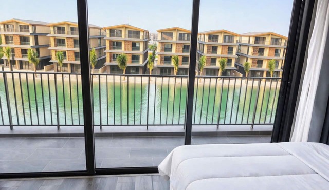 Charm Lagoon Villa - Vinhomes Vu Yen