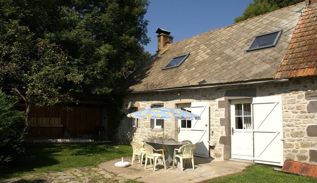 Charming Holiday Home with Enclosed Garden