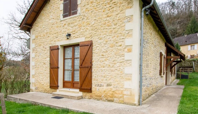 Charming Quiet House Near Sarlat with Fireplace and Terrace