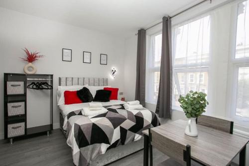 Cherry blossom studio in Sydenham