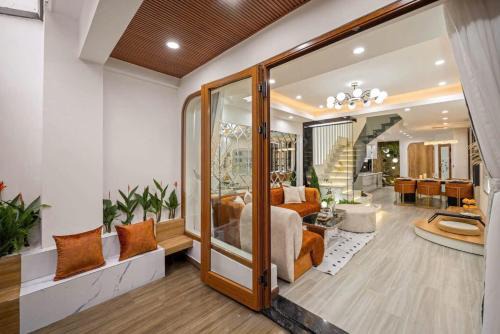 Chinh villa home