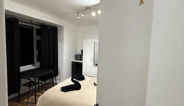 Clapham South London Room