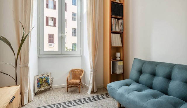 Classy and Chic San Lorenzo | 2BR | Kitchen