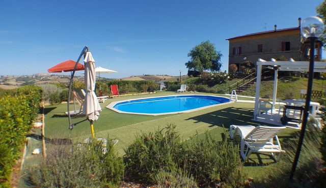 Comfortable villa with private pool near the sea in the Marche countryside