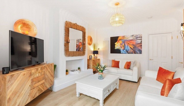 Cosy 4bedroom modern cottage Near Canary Wharf