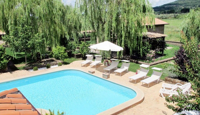 Cosy apartment in villa with WIFI, pool, hot tub, TV, patio, pets allowed and panoramic view