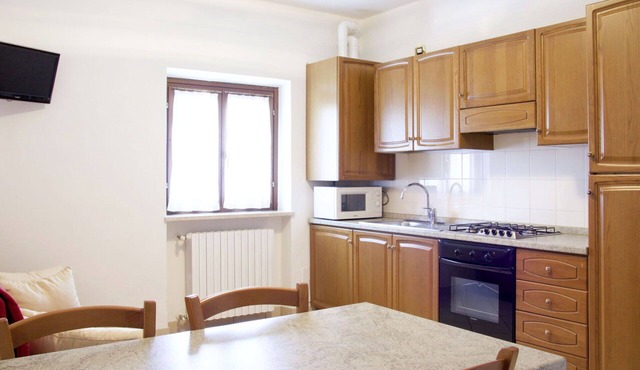 Cosy apartment in villa for 6 guests with WIFI, pool, TV and panoramic view