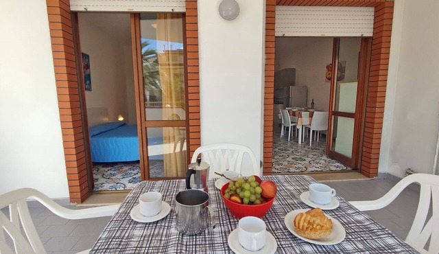 Cosy apartment for 6 people with WIFI, TV, balcony and pets allowed