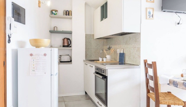 Cosy apartment for 3 guests with WIFI, A/C, TV and panoramic view