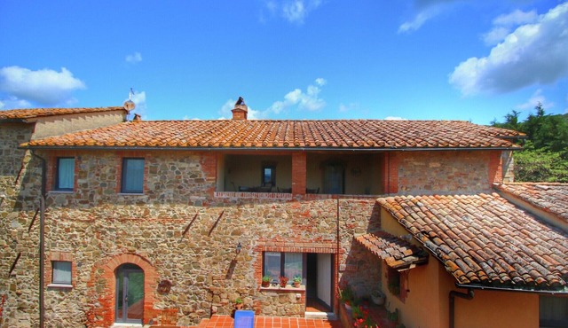 Cottage in Tuscany with patio
