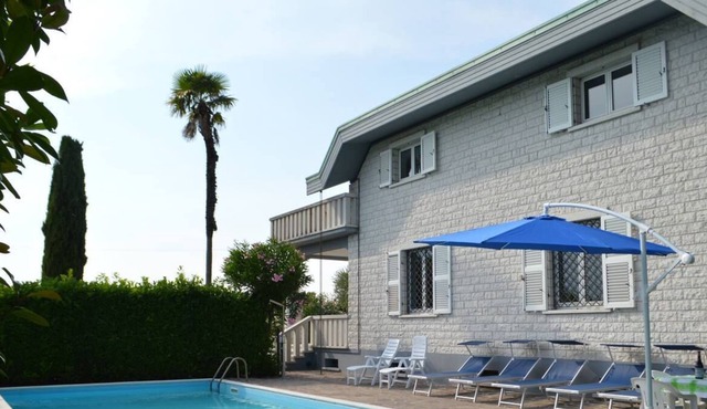 Countryside villa with swimming pool in Le Marche