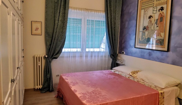 Courtyard view apartment (in B & B) has other rooms if desired