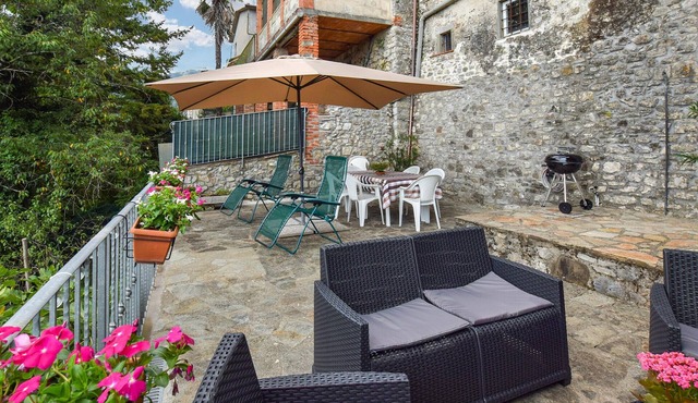 Cozy home in Limano with WiFi