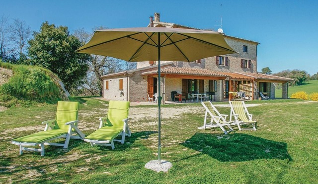 Cozy home in Pesaro with house a panoramic view