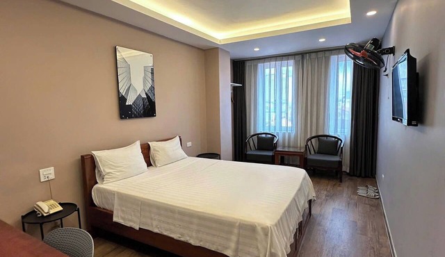 Crown Luxury Hotel