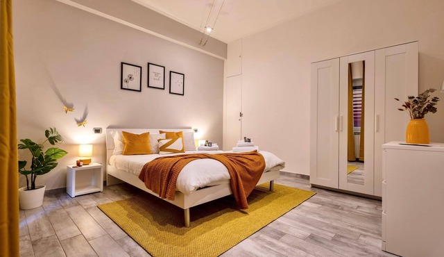 Danila Apartment close to Metro