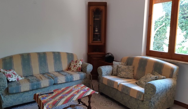 DELIGHTFUL APARTMENT TWO STEPS FROM THE SEA