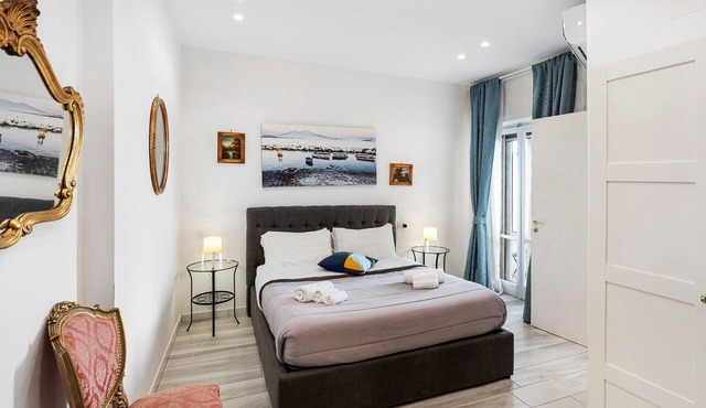 'Di Palma Suite Doppia' Room with Shared Terrace, Wi-Fi and Air Conditioning