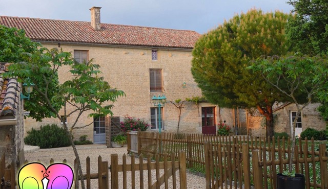 Domaine de Chante-Oiseau – 2 Cottages: La Pie and La Tourterelle